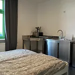 Apartmenthaus In Halle-saale Naehe Hauptbahnhof Guest house