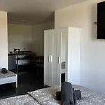Apartmenthaus In Halle-saale Naehe Hauptbahnhof Guest house 3*
